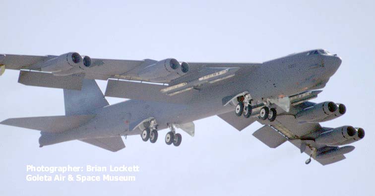 'Ghost Rider': B-52 Resurrected From Desert Boneyard | TechPowerUp Forums